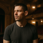 Brian J. Smith: trayectoria del actor de Sense8 y Stargate Universe que triunfó en Broadway